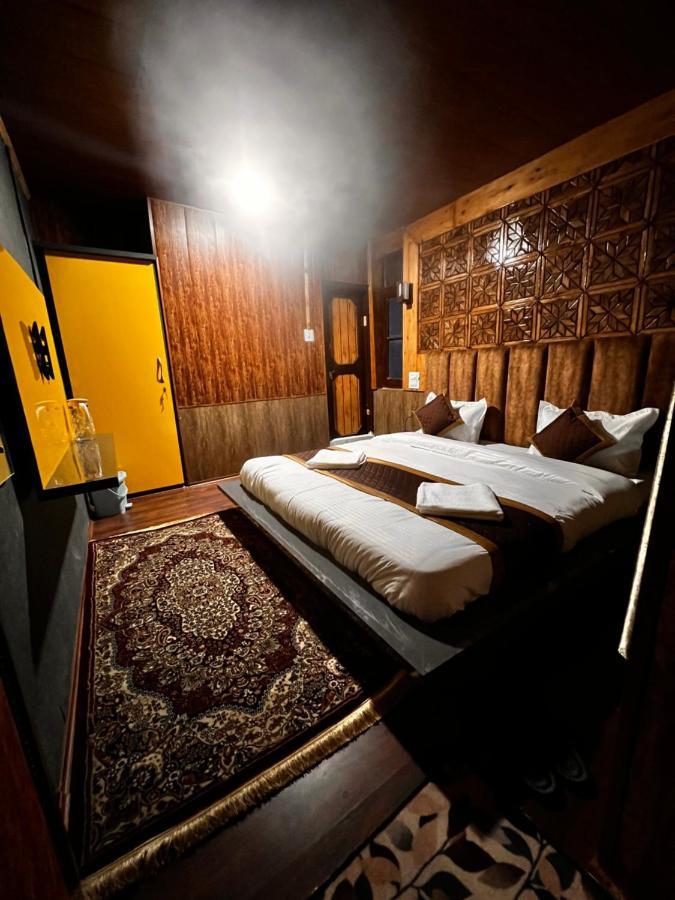 Lands End Resort Anantnag Bagian luar foto