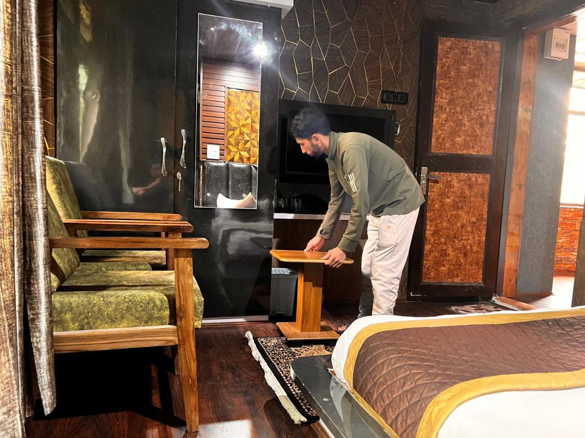 Lands End Resort Anantnag Bagian luar foto