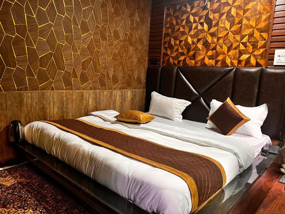 Lands End Resort Anantnag Bagian luar foto