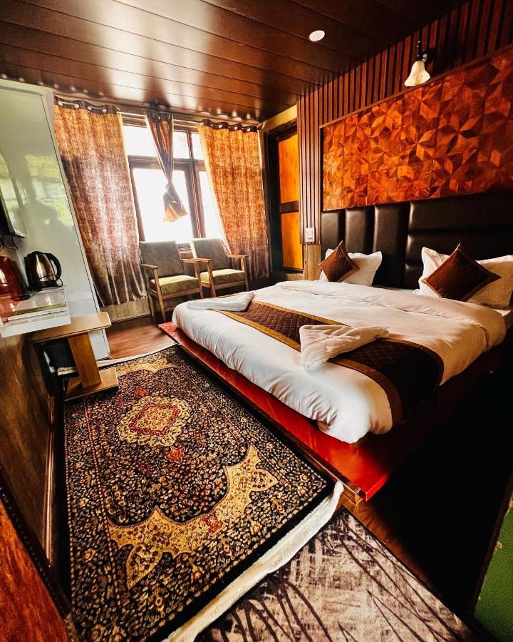 Lands End Resort Anantnag Bagian luar foto