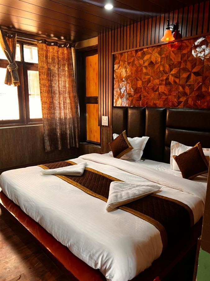 Lands End Resort Anantnag Bagian luar foto