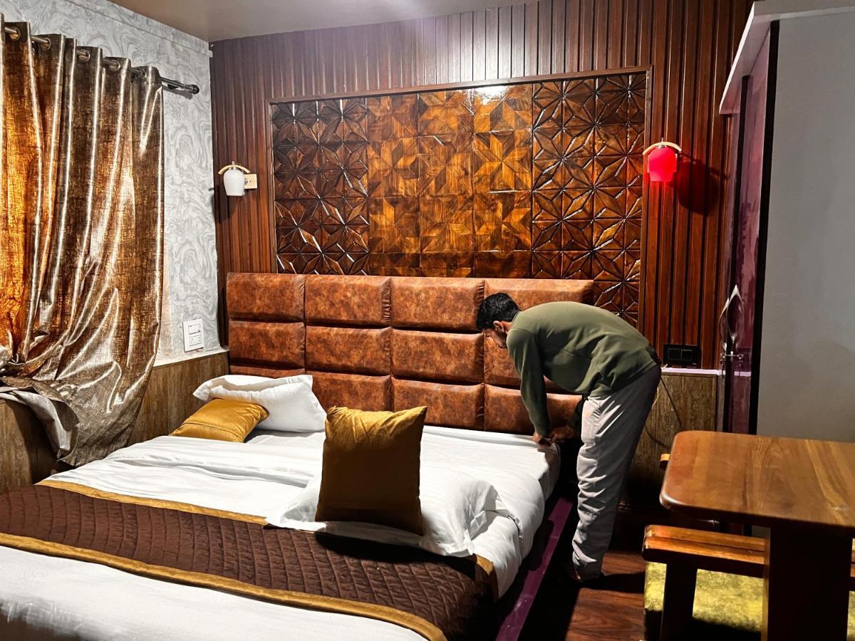 Lands End Resort Anantnag Bagian luar foto