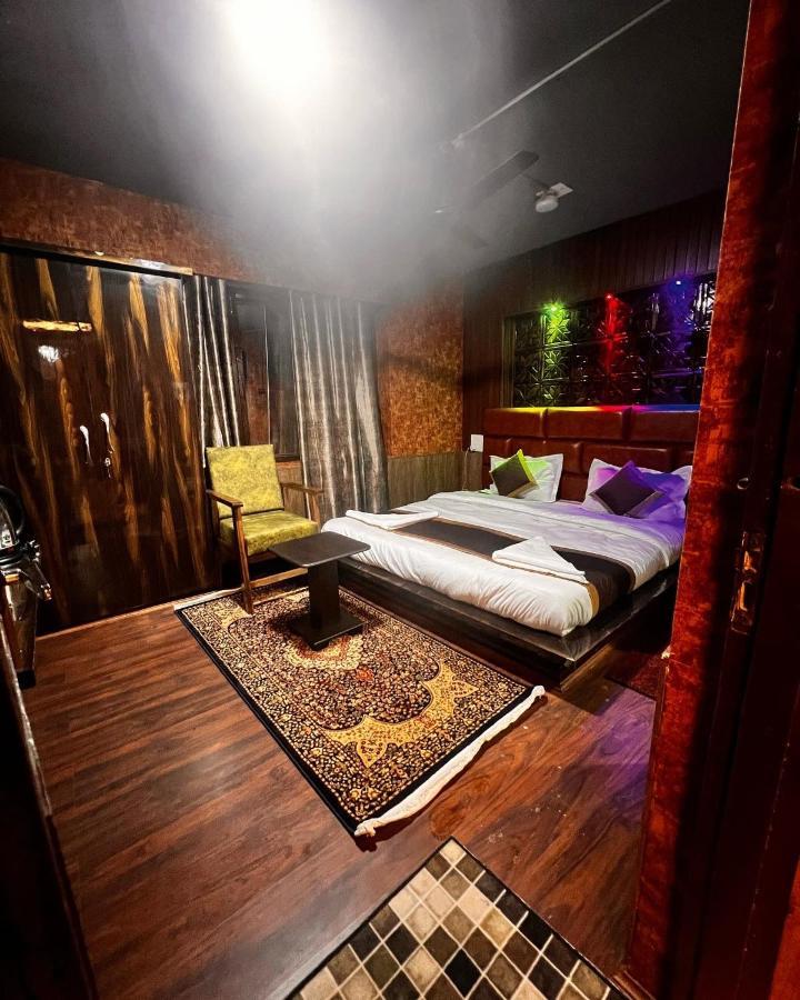 Lands End Resort Anantnag Bagian luar foto
